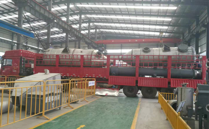 三效蒸發(fā)結(jié)晶器發(fā)貨現(xiàn)場 三效蒸發(fā)結(jié)晶器發(fā)貨現(xiàn)場