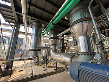 湖南三效蒸發(fā)器安裝現(xiàn)場(chǎng) 湖南三效蒸發(fā)器安裝現(xiàn)場(chǎng)